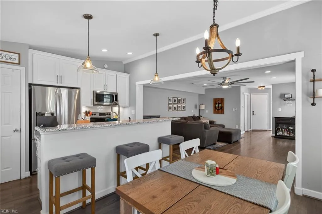 Virginia Beach, Virginia 23455, United States, 3 Bedrooms Bedrooms, ,3 BathroomsBathrooms,Residential,Active,199633