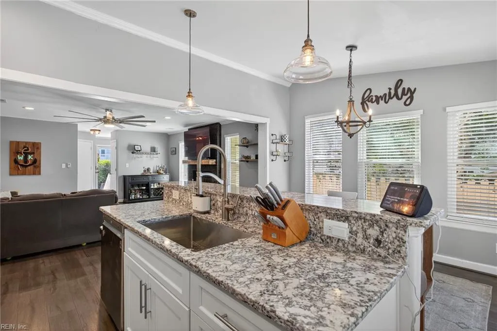 Virginia Beach, Virginia 23455, United States, 3 Bedrooms Bedrooms, ,3 BathroomsBathrooms,Residential,Active,199633