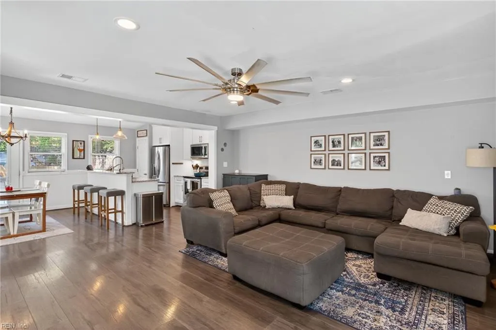 Virginia Beach, Virginia 23455, United States, 3 Bedrooms Bedrooms, ,3 BathroomsBathrooms,Residential,Active,199633