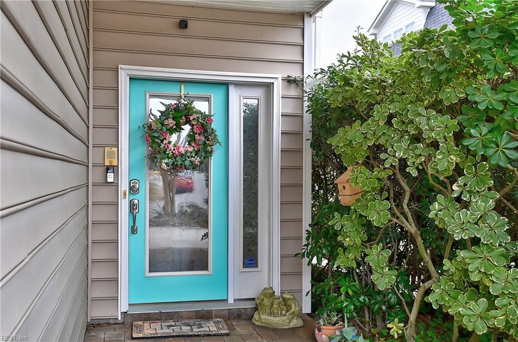 Photo of 5512 Holly Road, Virginia Beach, VA 23451 (MLS # 10620807)