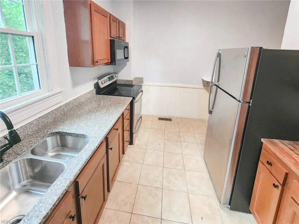 Portsmouth, Virginia 23704, United States, ,Residential,Active,238659