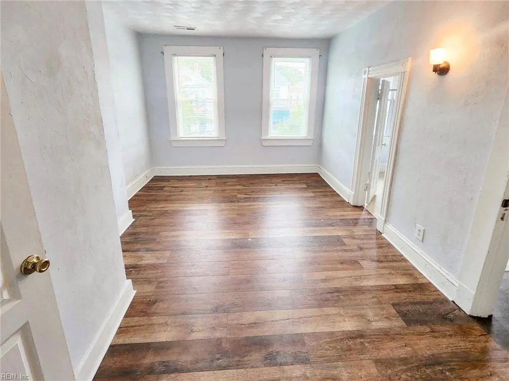 Portsmouth, Virginia 23704, United States, ,Residential,Active,238659