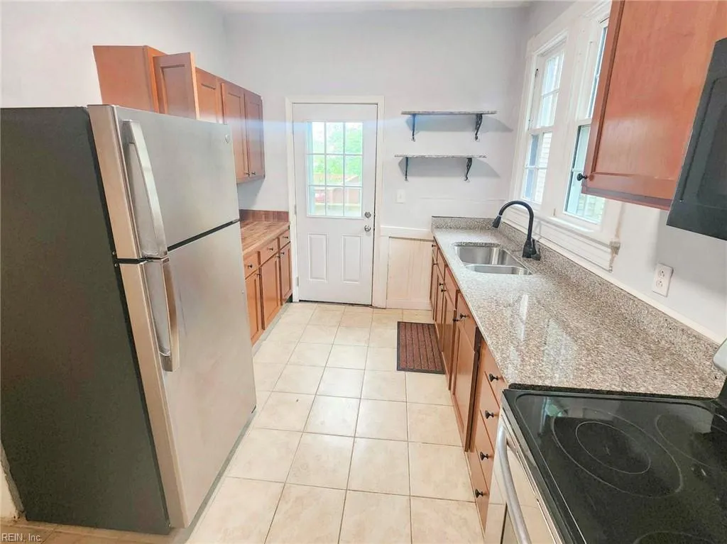 Portsmouth, Virginia 23704, United States, ,Residential,Active,238659