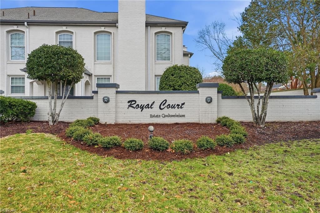 Photo of 913 Royal Cove Way, Virginia Beach, VA 23454 (MLS # 10623417)