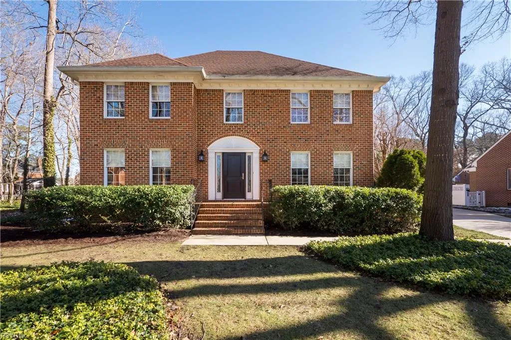 Chesapeake, Virginia 23321, United States, 5 Bedrooms Bedrooms, ,3 BathroomsBathrooms,Residential,Pending,18394