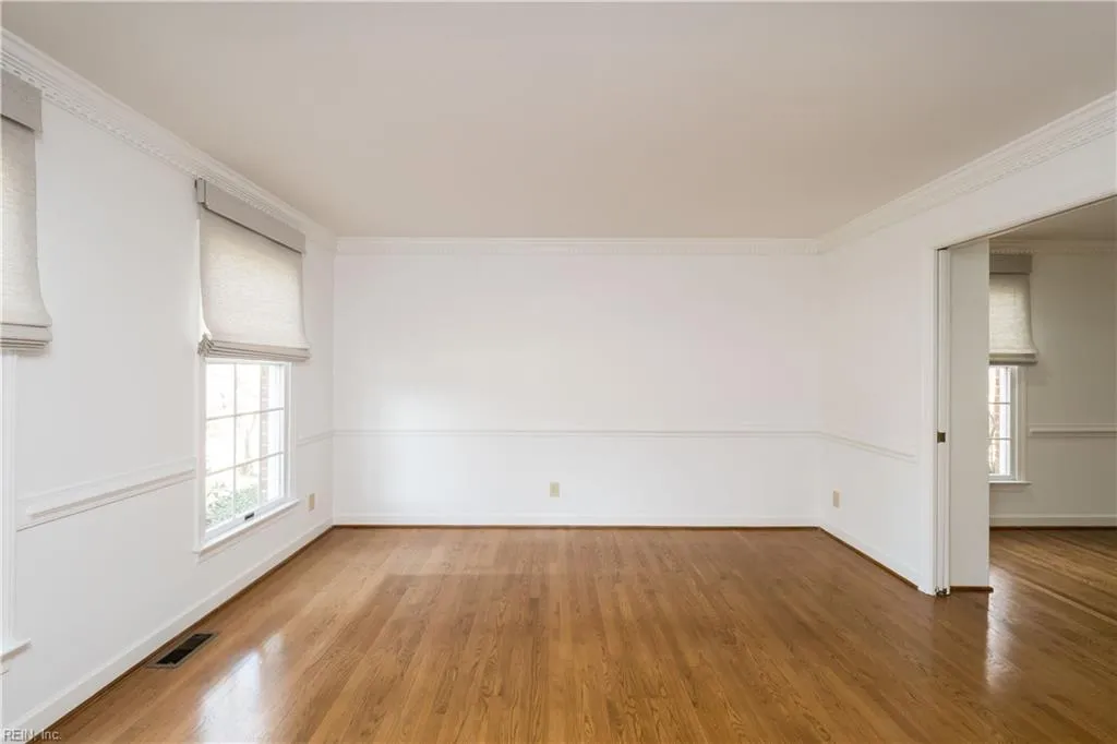 Chesapeake, Virginia 23321, United States, 5 Bedrooms Bedrooms, ,3 BathroomsBathrooms,Residential,Pending,18394