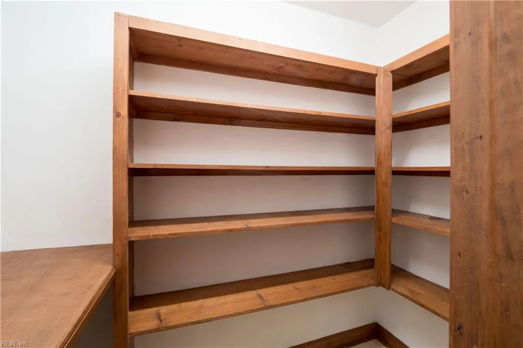 Chesapeake, Virginia 23321, United States, 5 Bedrooms Bedrooms, ,3 BathroomsBathrooms,Residential,Pending,18394