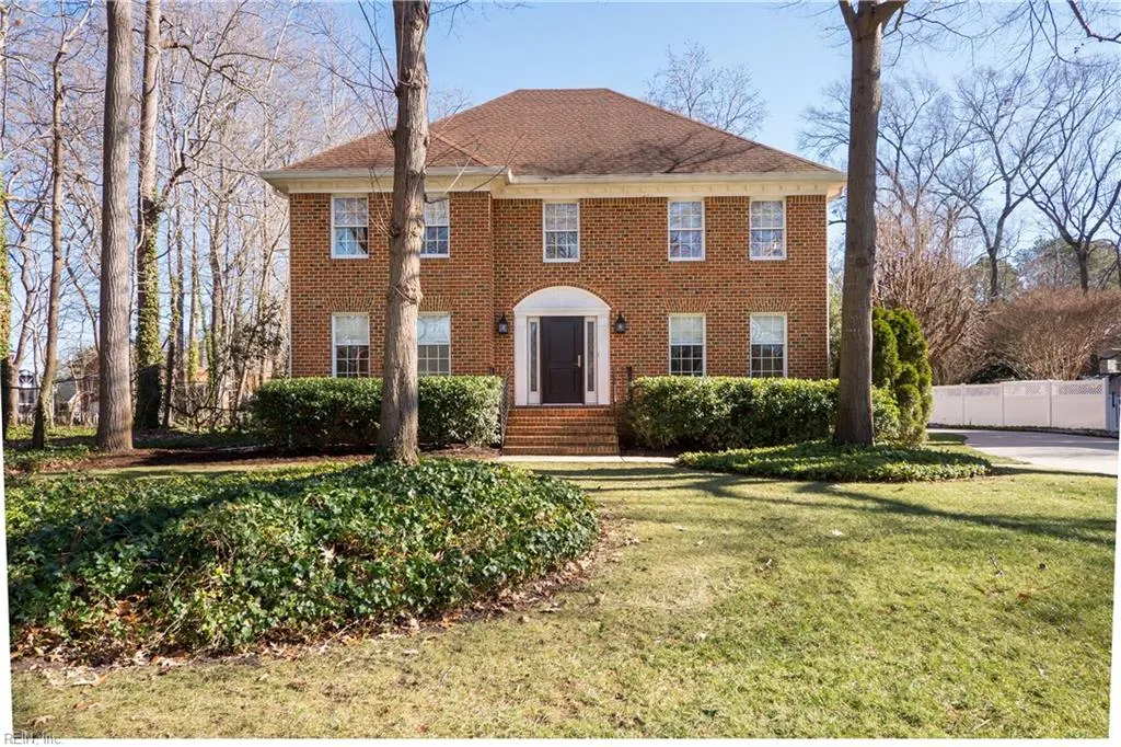 Chesapeake, Virginia 23321, United States, 5 Bedrooms Bedrooms, ,3 BathroomsBathrooms,Residential,Pending,18394