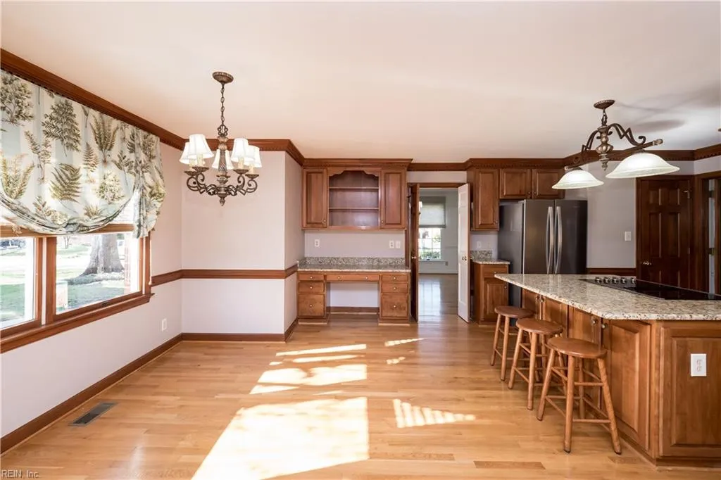 Chesapeake, Virginia 23321, United States, 5 Bedrooms Bedrooms, ,3 BathroomsBathrooms,Residential,Pending,18394