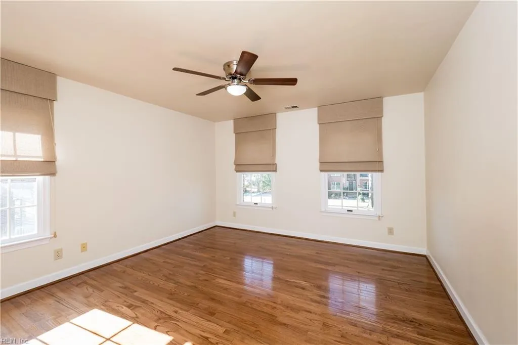 Chesapeake, Virginia 23321, United States, 5 Bedrooms Bedrooms, ,3 BathroomsBathrooms,Residential,Pending,18394