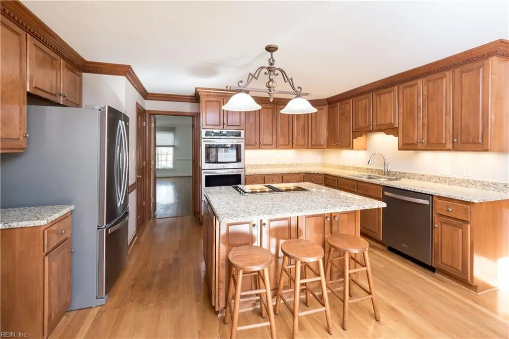 Chesapeake, Virginia 23321, United States, 5 Bedrooms Bedrooms, ,3 BathroomsBathrooms,Residential,Pending,18394