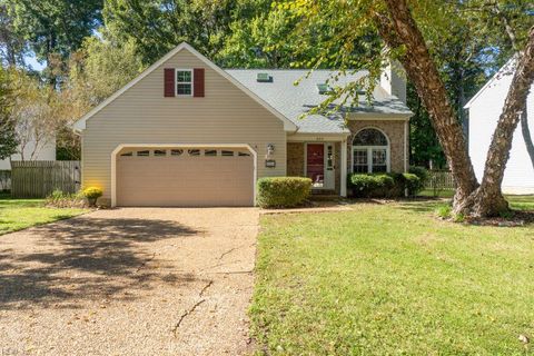 Photo of 305 Peachtree Lane, Yorktown, VA 23693 (MLS # 10605074)