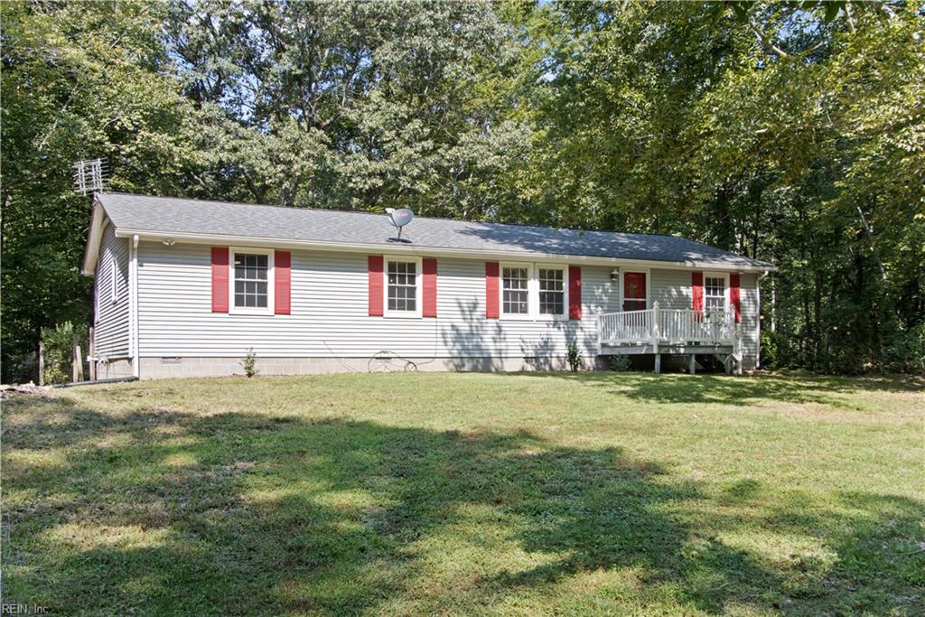 Photo of 8960 Norseman Lane, Gloucester, VA 23061 (MLS # 10658510)