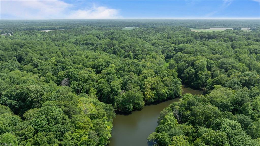 19 AC Hilltop LN