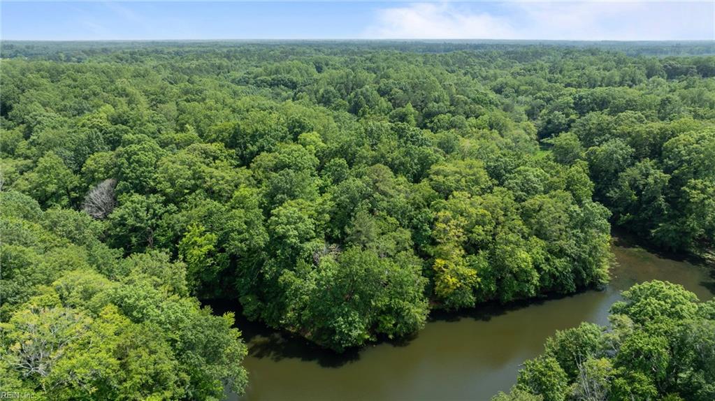 19 AC Hilltop LN