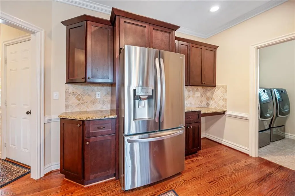 Virginia Beach, Virginia 23456, United States, 5 Bedrooms Bedrooms, ,4 BathroomsBathrooms,Residential,Active,106842