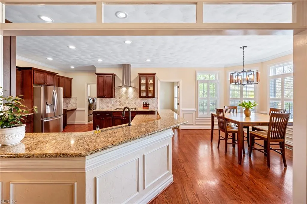 Virginia Beach, Virginia 23456, United States, 5 Bedrooms Bedrooms, ,4 BathroomsBathrooms,Residential,Active,106842