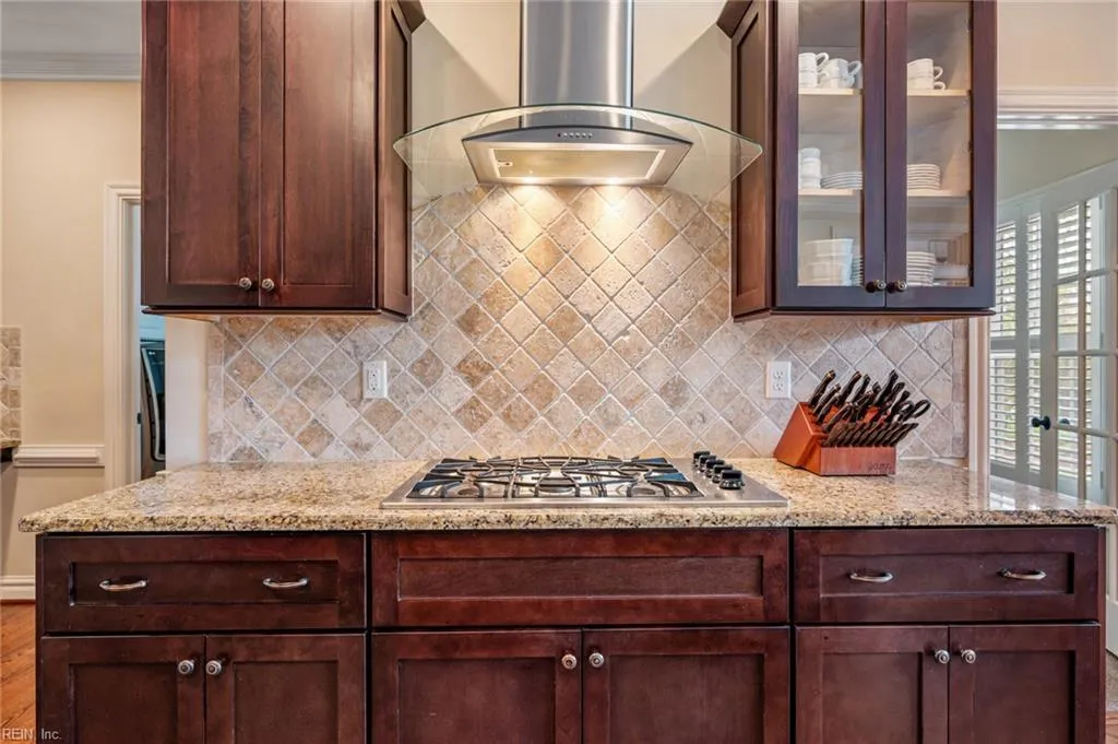 Virginia Beach, Virginia 23456, United States, 5 Bedrooms Bedrooms, ,4 BathroomsBathrooms,Residential,Active,106842