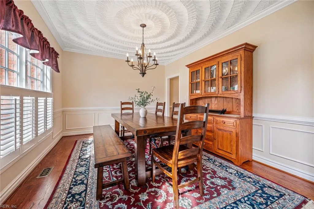 Virginia Beach, Virginia 23456, United States, 5 Bedrooms Bedrooms, ,4 BathroomsBathrooms,Residential,Active,106842