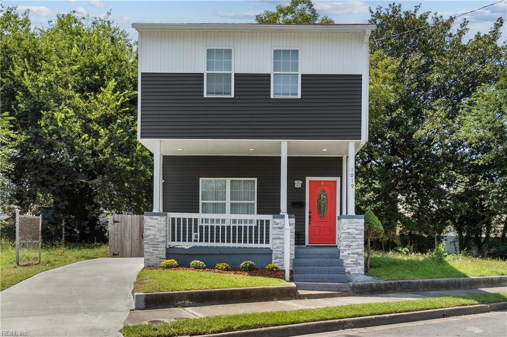 Photo of 1019 Barney Street, Norfolk, VA 23504 (MLS # 10651032)