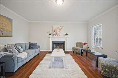 Photo of 821 Lancaster Lane, Newport News, VA 23602 (MLS # 10646188)