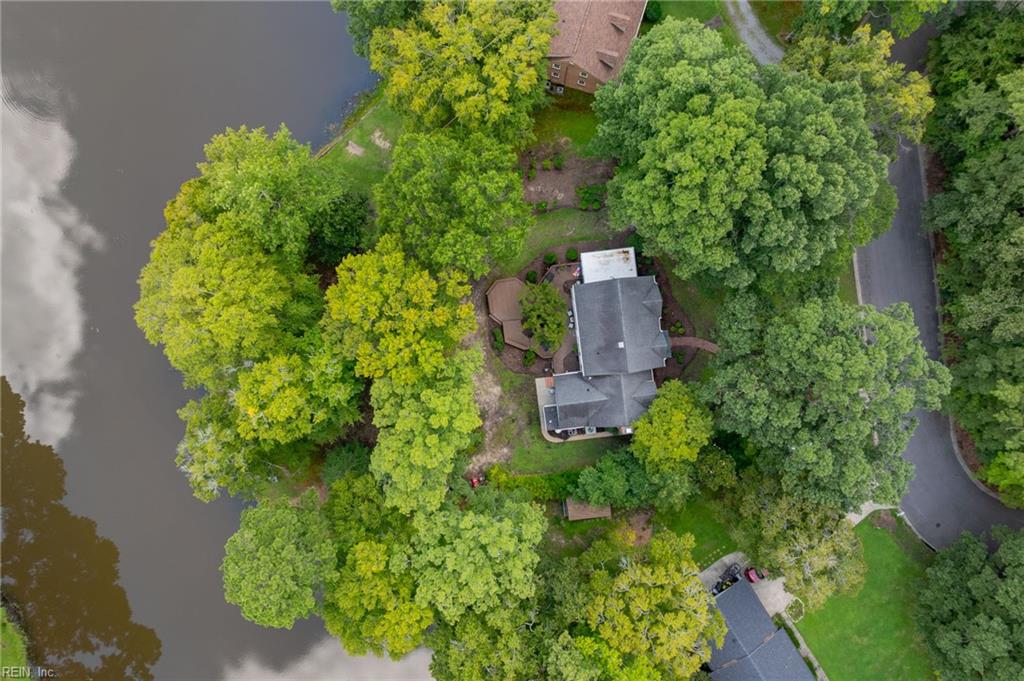 108 Lake CRES