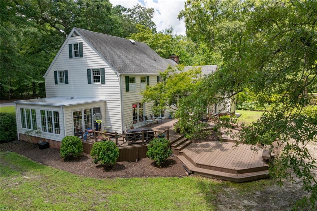 108 Lake CRES