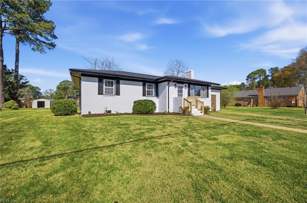 Photo of 302 Chandler Harper Drive, Portsmouth, VA 23701 (MLS # 10626971)