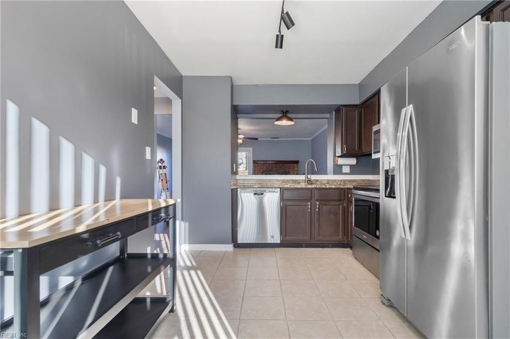 Photo of 1633 Sudbury Court, Virginia Beach, VA 23464 (MLS # 10617848)