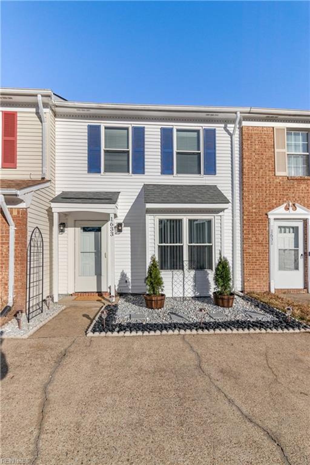 Photo of 1633 Sudbury Court, Virginia Beach, VA 23464 (MLS # 10617848)