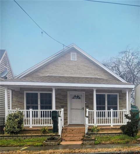 Photo of 625 Center Avenue, Newport News, VA 23601 (MLS # 10650492)