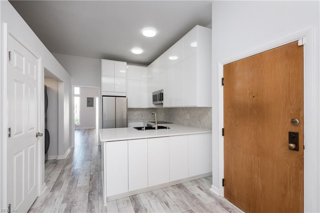 Photo of 696 Mowbray Arch #330, Norfolk, VA 23507 (MLS # 10625841)