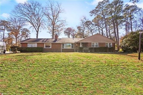 Photo of 4641 Curtiss Drive, Virginia Beach, VA 23455 (MLS # 10613569)