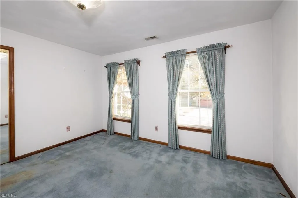 Virginia Beach, Virginia 23452, United States, 4 Bedrooms Bedrooms, ,3 BathroomsBathrooms,Residential,Active,248948