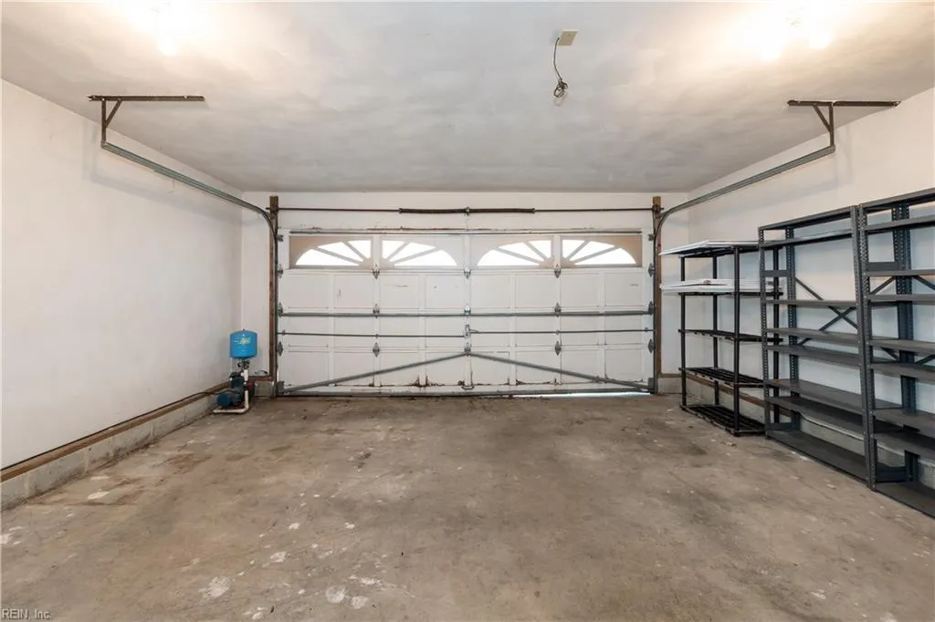 Virginia Beach, Virginia 23452, United States, 4 Bedrooms Bedrooms, ,3 BathroomsBathrooms,Residential,Active,248948