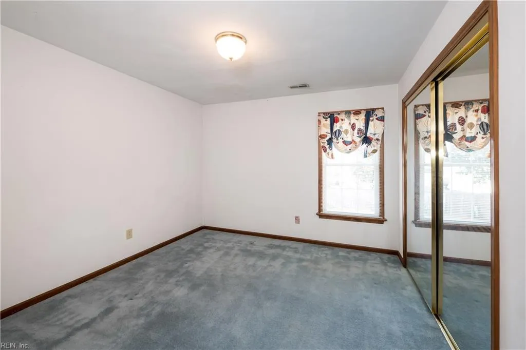 Virginia Beach, Virginia 23452, United States, 4 Bedrooms Bedrooms, ,3 BathroomsBathrooms,Residential,Active,248948