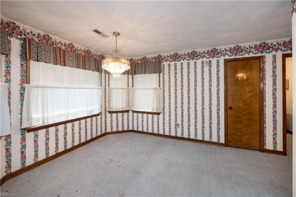 Virginia Beach, Virginia 23452, United States, 4 Bedrooms Bedrooms, ,3 BathroomsBathrooms,Residential,Active,248948