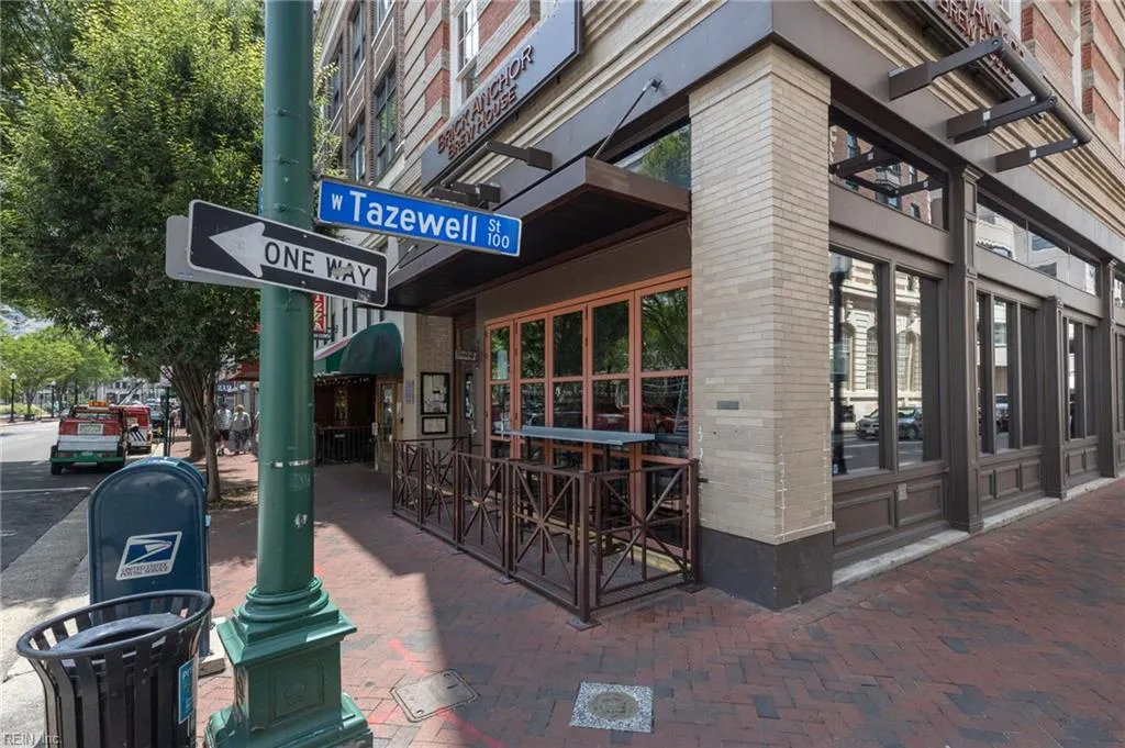 Norfolk, Virginia 23510, United States, 1 Bedroom Bedrooms, ,1 BathroomBathrooms,Residential,Active,211209