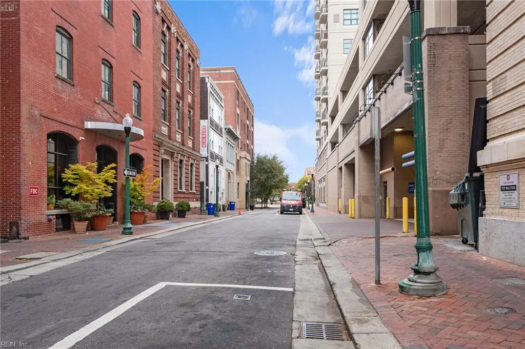 Norfolk, Virginia 23510, United States, 1 Bedroom Bedrooms, ,1 BathroomBathrooms,Residential,Active,211209