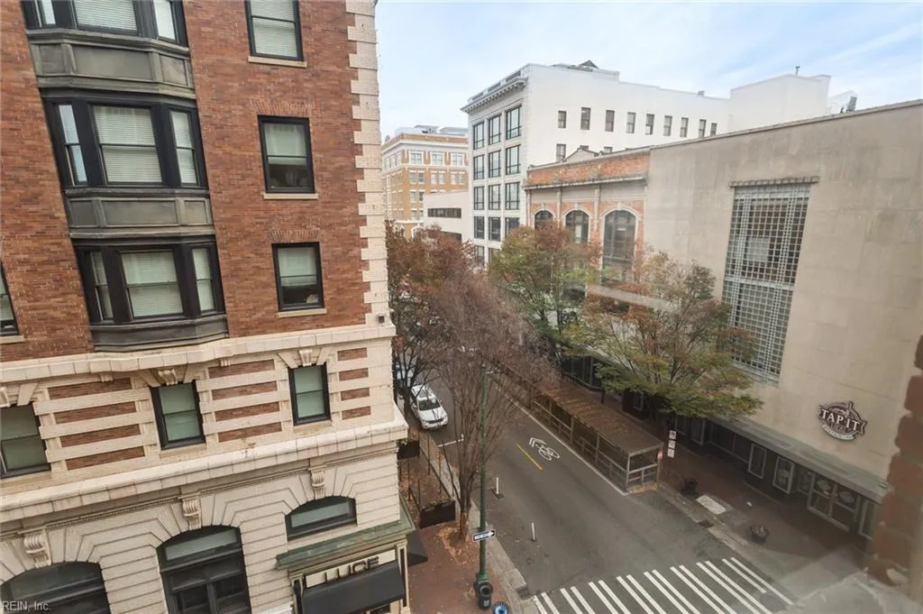 Norfolk, Virginia 23510, United States, 1 Bedroom Bedrooms, ,1 BathroomBathrooms,Residential,Active,211209