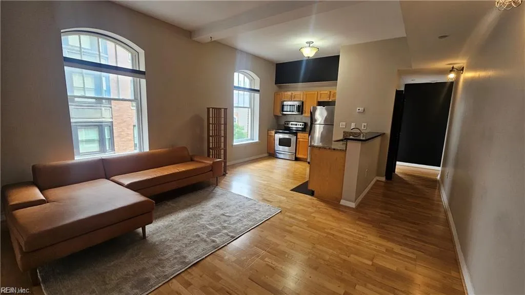 Norfolk, Virginia 23510, United States, 1 Bedroom Bedrooms, ,1 BathroomBathrooms,Residential,Active,211209