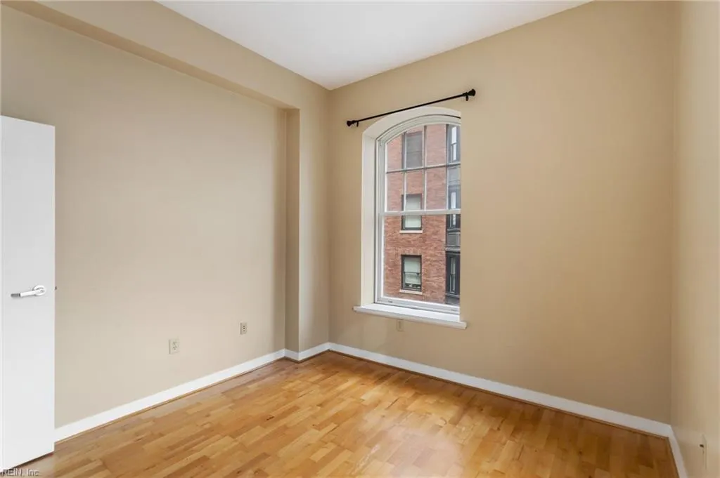 Norfolk, Virginia 23510, United States, 1 Bedroom Bedrooms, ,1 BathroomBathrooms,Residential,Active,211209