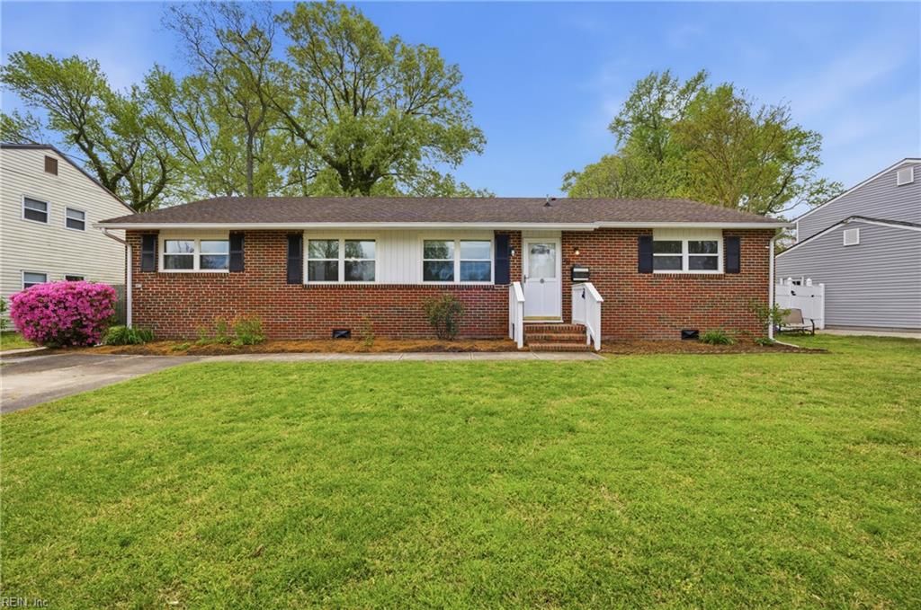 Photo of 91 Fort Worth Street, Hampton, VA 23669 (MLS # 10628661)