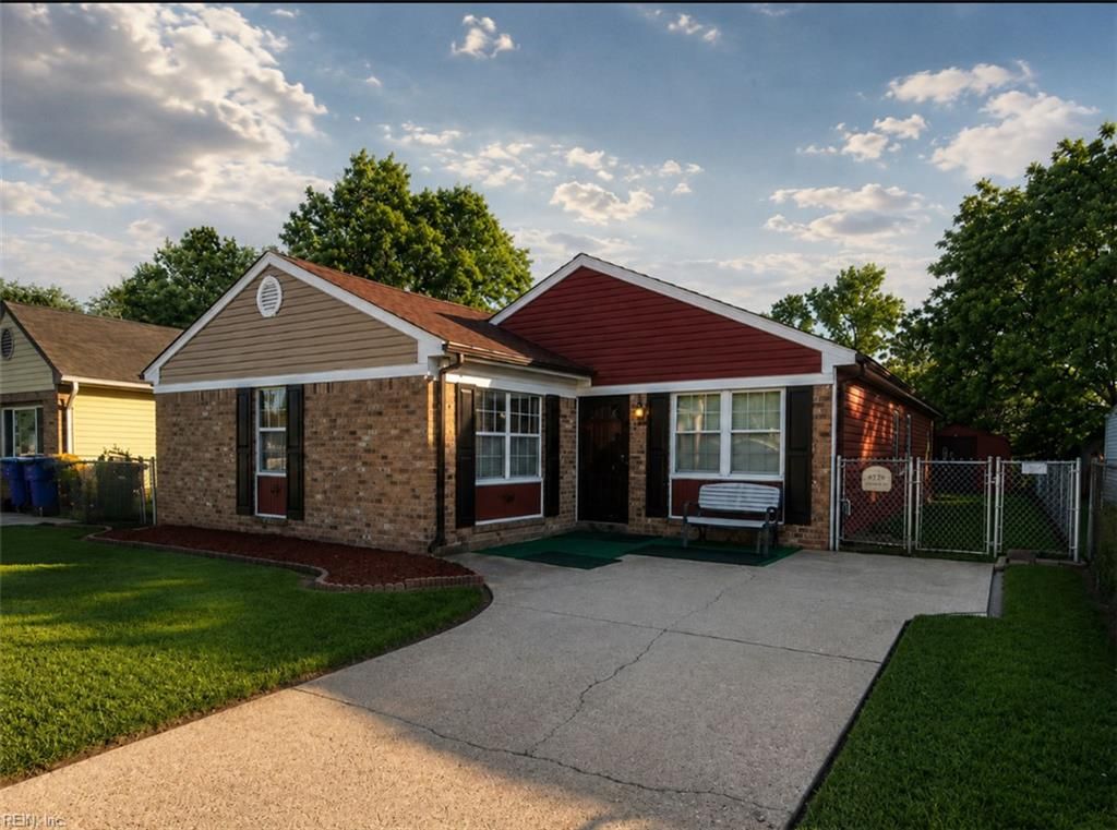 Photo of 2429 MINNESOTA Avenue, Norfolk, VA 23513 (MLS # 10637291)
