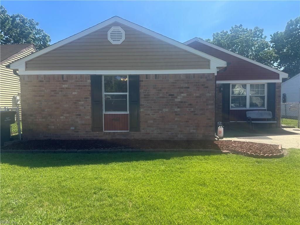 Photo of 2429 MINNESOTA Avenue, Norfolk, VA 23513 (MLS # 10637291)
