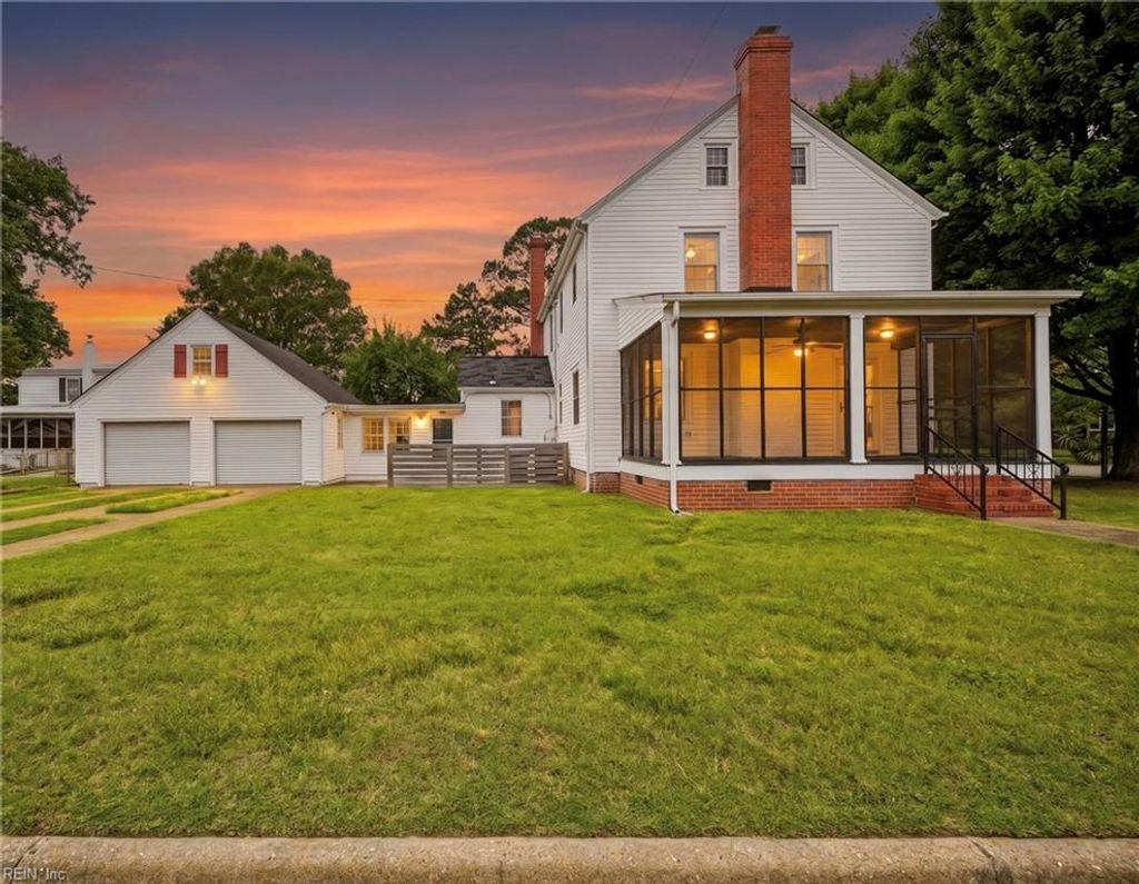 Photo of 5 Willoughby Place, Hampton, VA 23661 (MLS # 10639232)