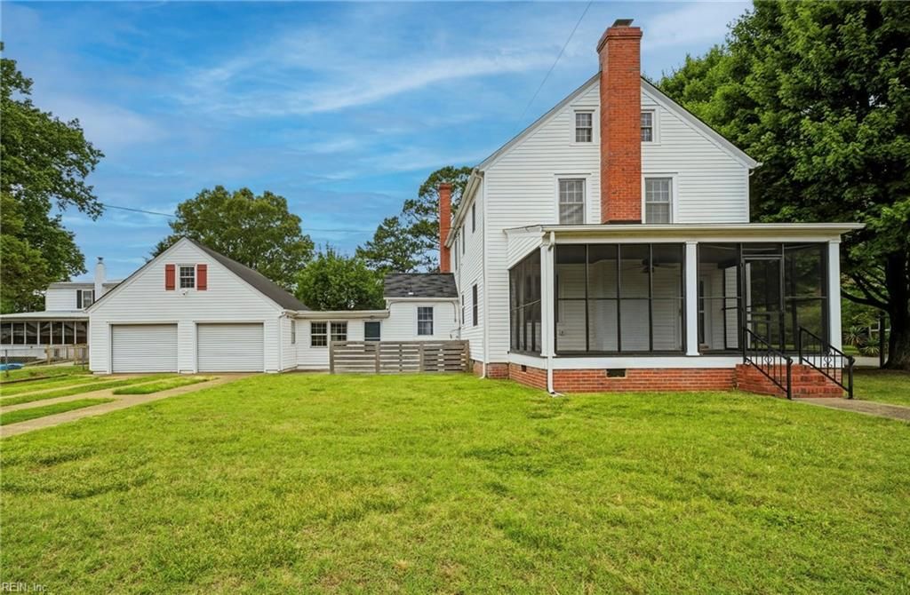 Photo of 5 Willoughby Place, Hampton, VA 23661 (MLS # 10639232)