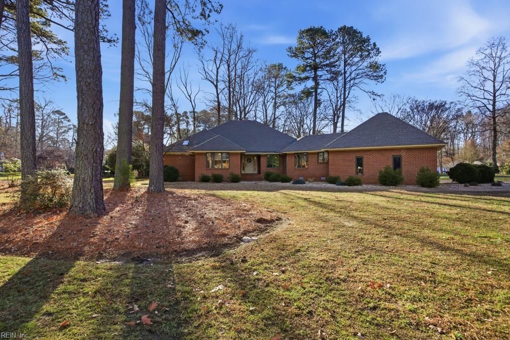 Photo of 661 Fairfax Way, Williamsburg, VA 23185 (MLS # 10615983)