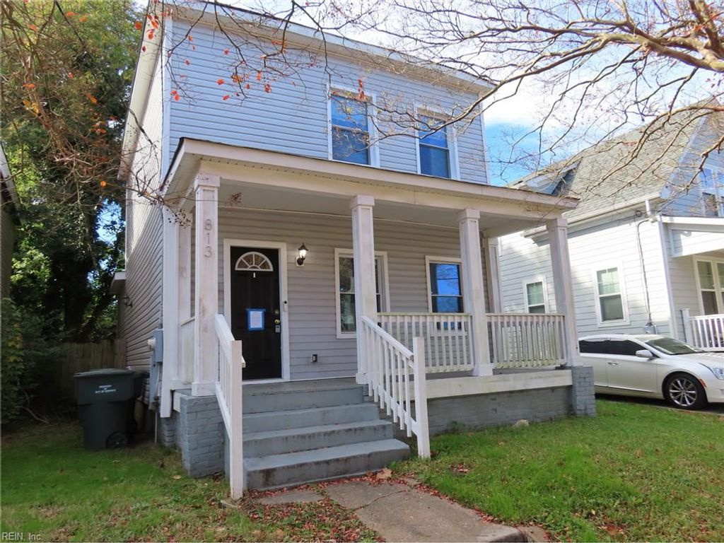 Photo of 813 Summit Avenue, Norfolk, VA 23504 (MLS # 10609302)