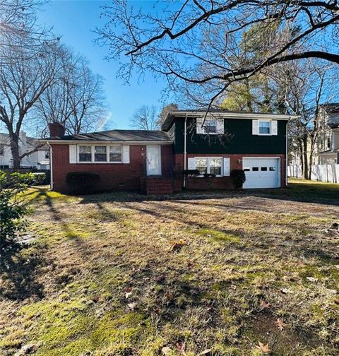 4897 Bonney RD Virginia Beach VA 23462
